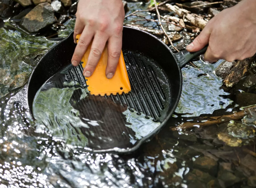 Ridged Scraper For Dutch Ovens And Skillets^Petromax Fashion